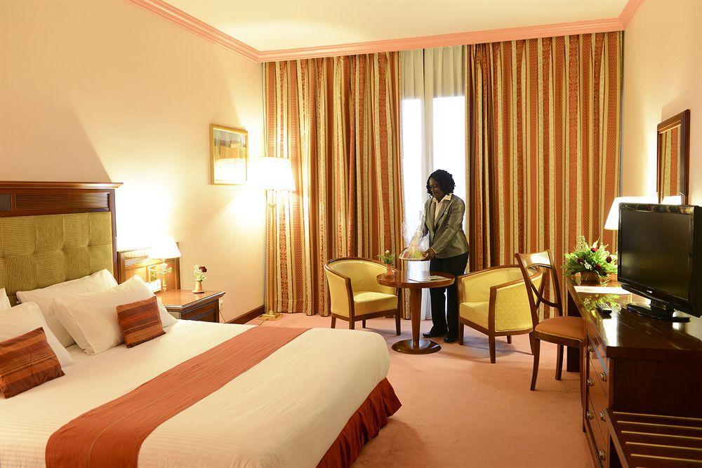 Lancaster Ouaga 2000 Hotel Уагадугу Екстериор снимка