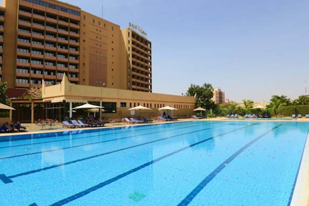 Lancaster Ouaga 2000 Hotel Уагадугу Екстериор снимка