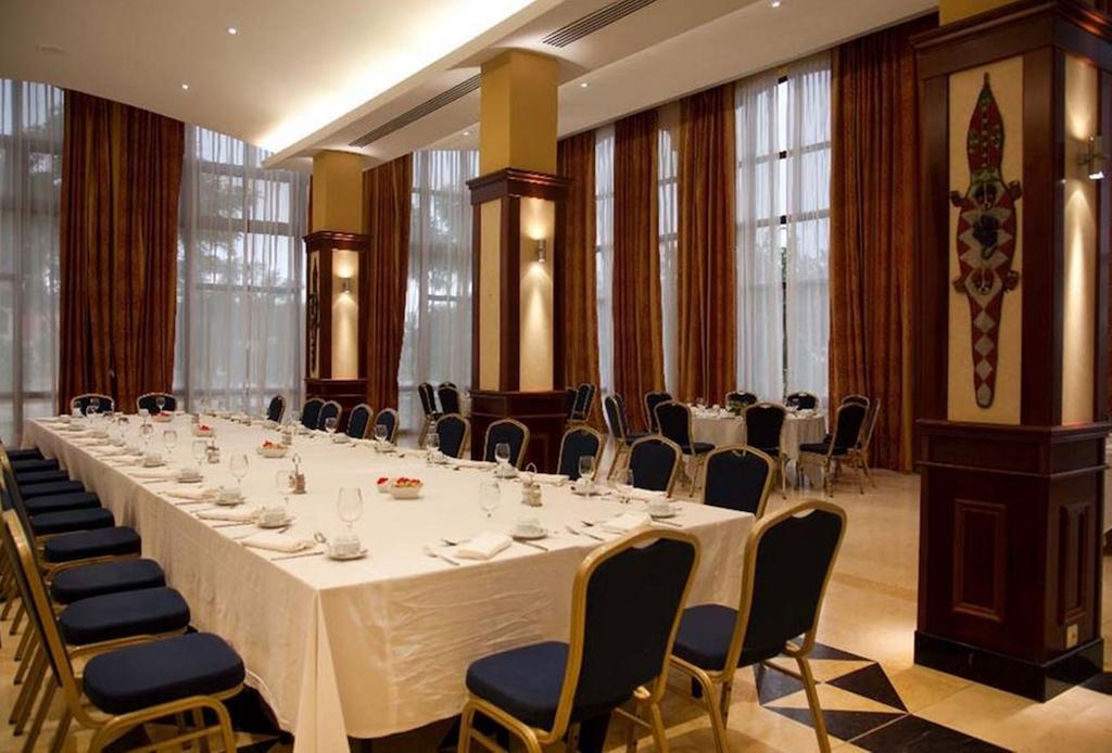 Lancaster Ouaga 2000 Hotel Уагадугу Екстериор снимка