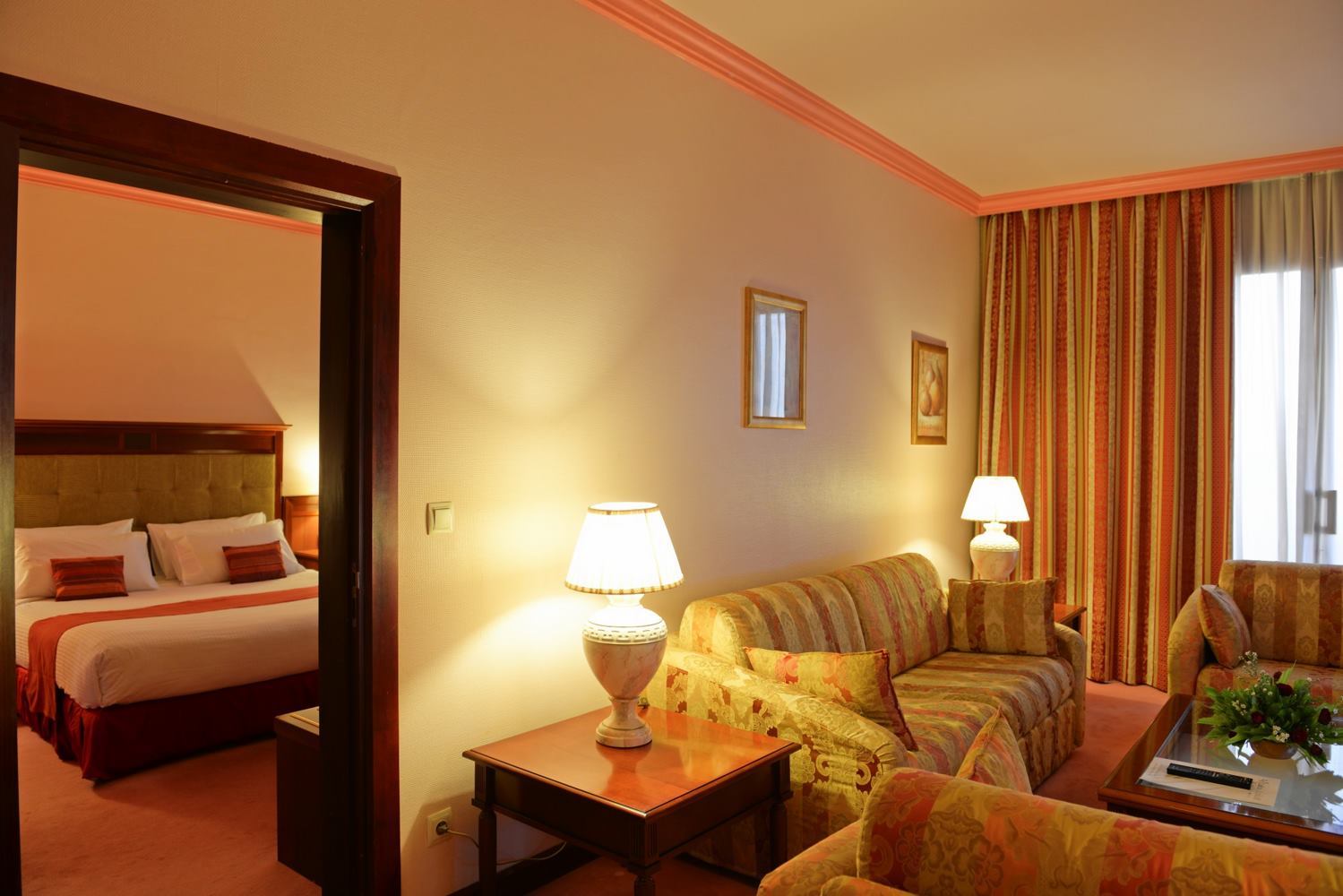 Lancaster Ouaga 2000 Hotel Уагадугу Екстериор снимка